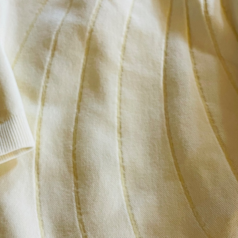 PrettyLittleThing Ribbed Yellow Activewear Set – Size Medium – NWT - Picture 9 of 9